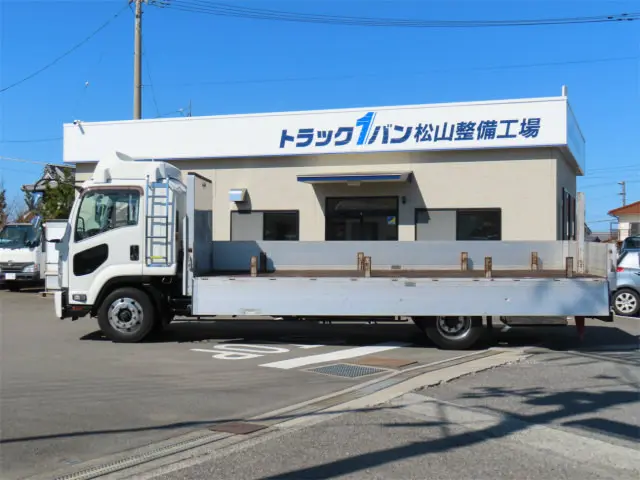 いすゞ フォワード 2RG-FTR90U2(2WD)の写真9