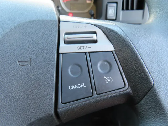 いすゞ フォワード 2RG-FTR90U2(2WD)の写真14