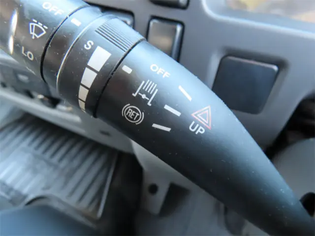 いすゞ フォワード 2RG-FTR90U2(2WD)の写真15