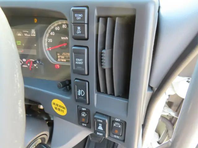 いすゞ フォワード 2RG-FTR90U2(2WD)の写真19