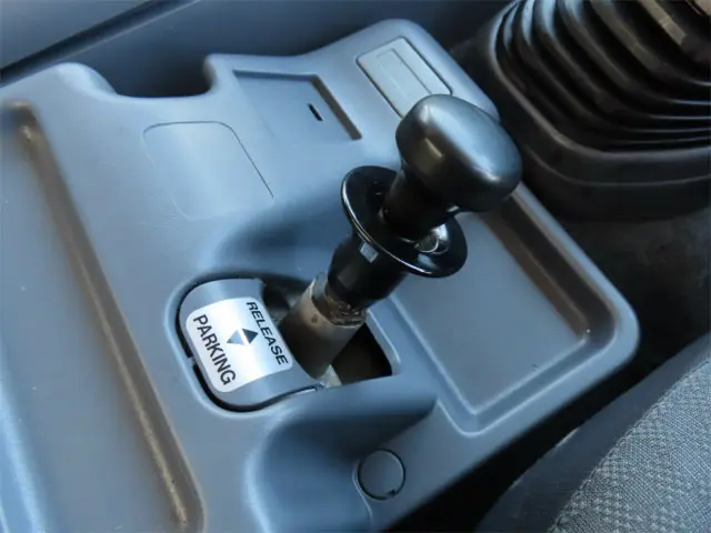 いすゞ フォワード 2RG-FTR90U2(2WD)の写真21