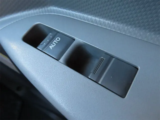 いすゞ フォワード 2RG-FTR90U2(2WD)の写真23