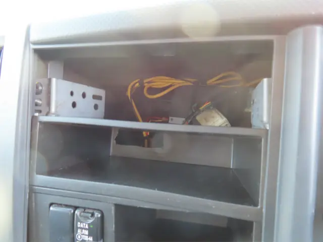 いすゞ フォワード 2RG-FTR90U2(2WD)の写真24