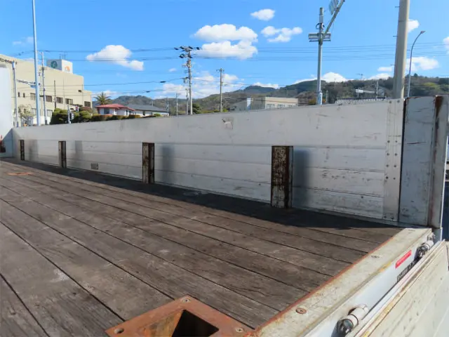 いすゞ フォワード 2RG-FTR90U2(2WD)の写真30