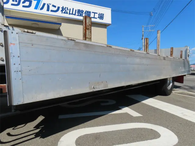 いすゞ フォワード 2RG-FTR90U2(2WD)の写真34