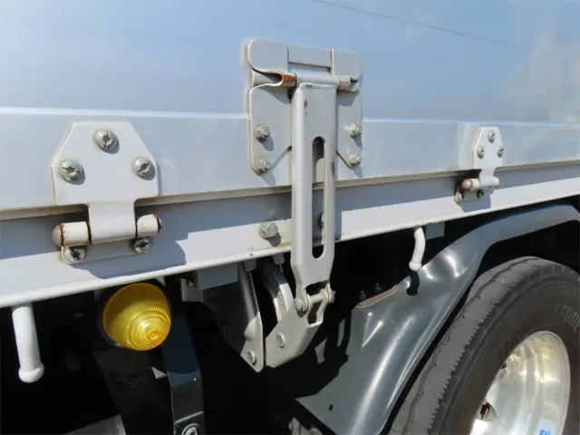 いすゞ フォワード 2RG-FTR90U2(2WD)の写真39