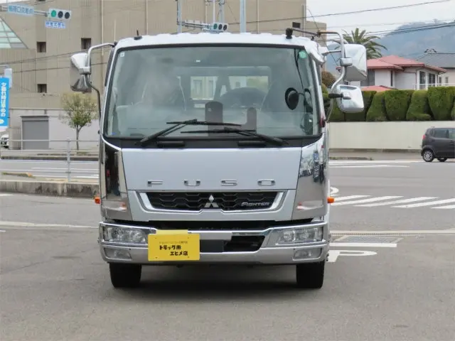 三菱 ファイター 2KG-FK62FY(2WD)の写真6