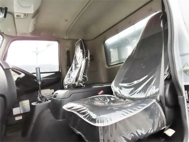 三菱 ファイター 2KG-FK62FY(2WD)の写真13