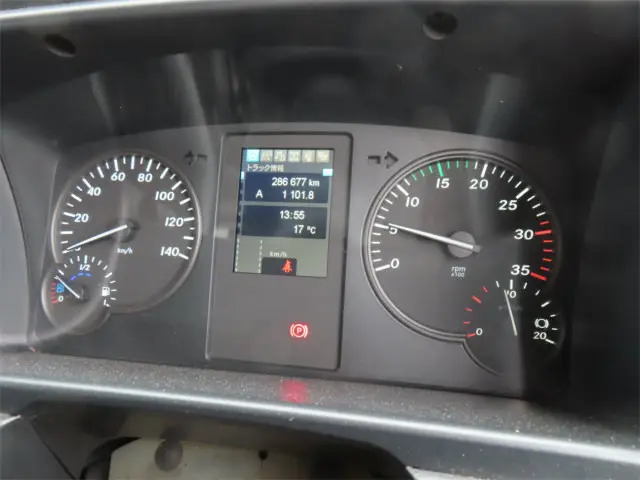 三菱 ファイター 2KG-FK62FY(2WD)の写真14