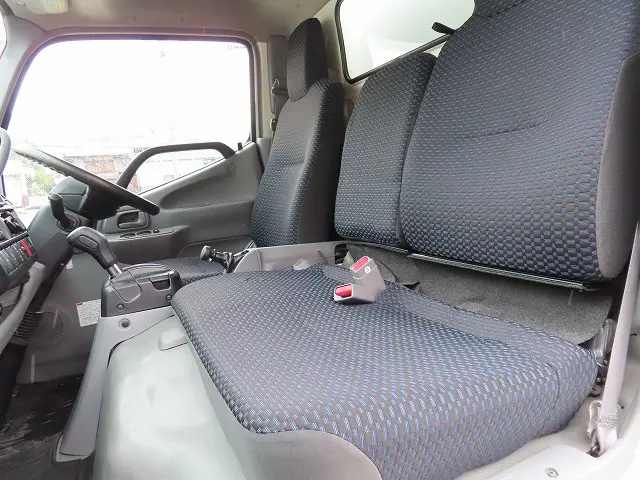 日野 デュトロ 2RG-XZC605M(2WD)の写真11