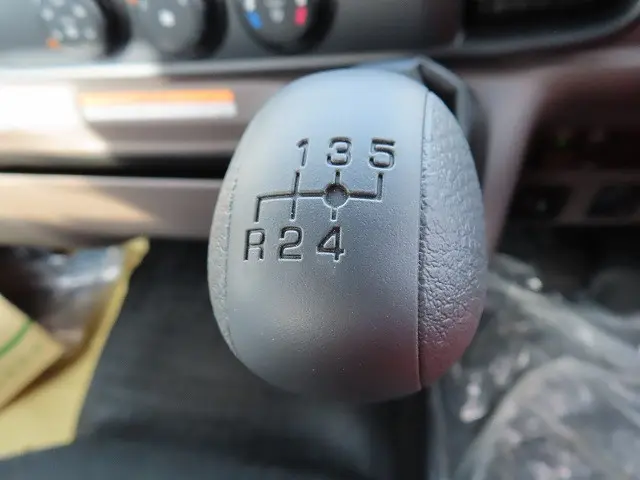 三菱 キャンター 2PG-FEB80(2WD)の写真17