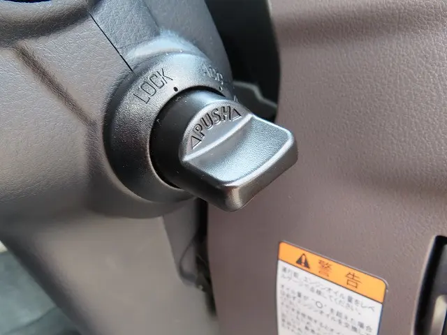 三菱 キャンター 2PG-FEB80(2WD)の写真18