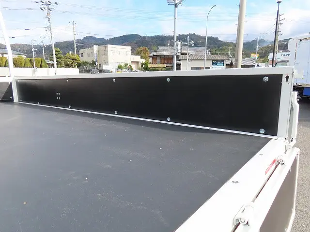 三菱 キャンター 2PG-FEB80(2WD)の写真26