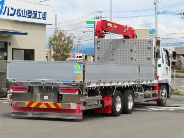 三菱 ファイター 2DG-FQ62F(6x4)の写真2