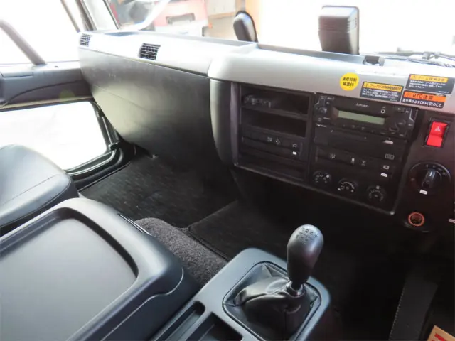 三菱 ファイター 2DG-FQ62F(6x4)の写真12