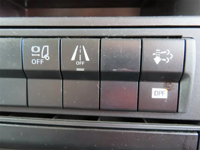 三菱 ファイター 2DG-FQ62F(6x4)の写真14