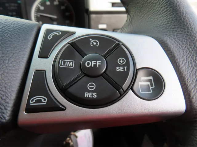 三菱 ファイター 2DG-FQ62F(6x4)の写真17