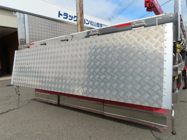 三菱 ファイター 2DG-FQ62F(6x4)の写真28