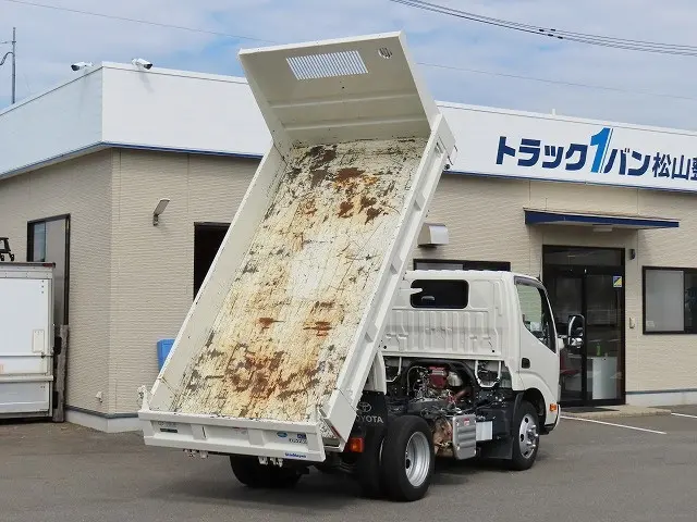 トヨタ ダイナ 2KG-XZC675D(4WD)の写真7