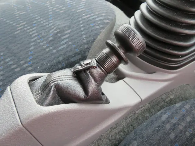 トヨタ ダイナ 2KG-XZC675D(4WD)の写真20