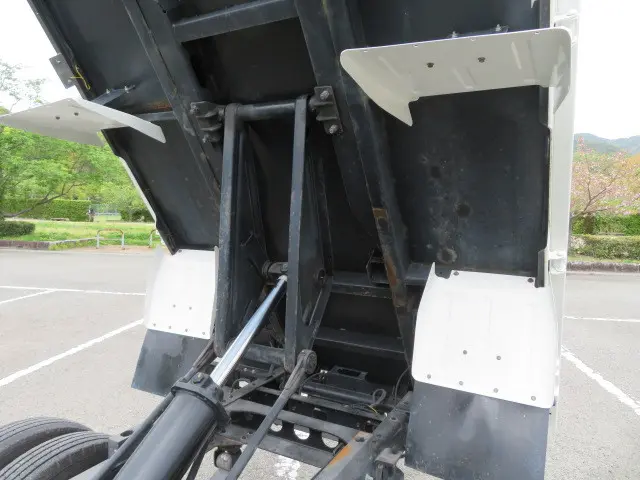 トヨタ ダイナ 2KG-XZC675D(4WD)の写真47