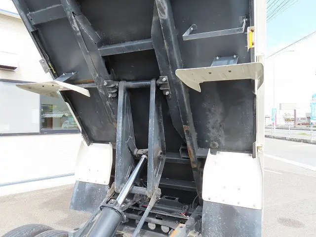 トヨタ ダイナ 2KG-XZC675D(4WD)の写真48