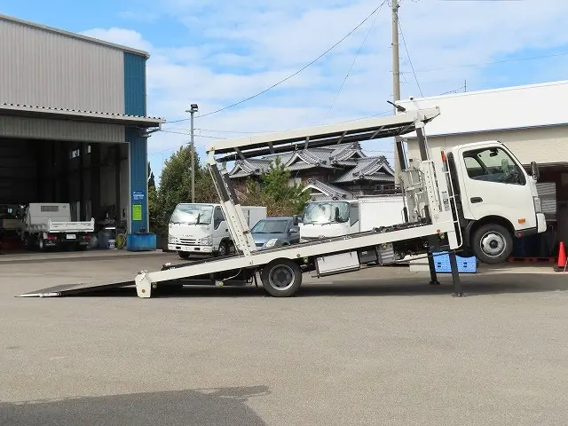 トヨタ ダイナ 2KG-XZU720(2WD)の写真9