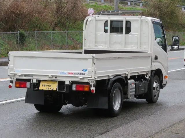 日野 デュトロ 2RG-XZU605M(2WD)の写真2
