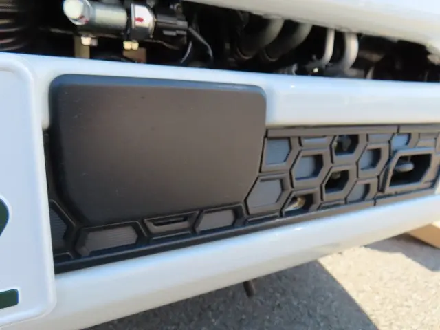 三菱 キャンター 2RG-FEAV0(2WD)の写真10