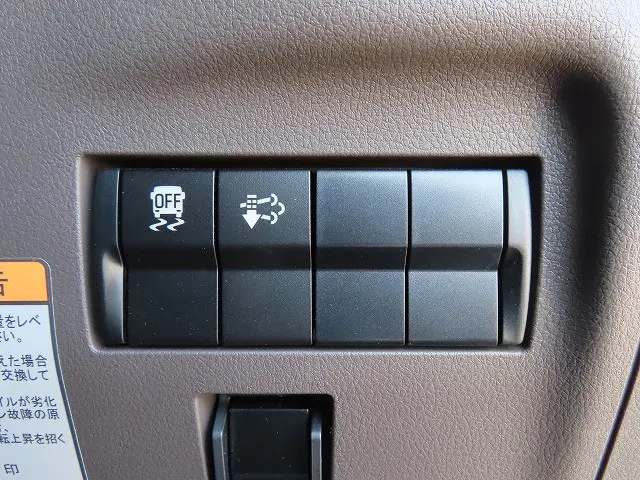 三菱 キャンター 2RG-FEAV0(2WD)の写真15