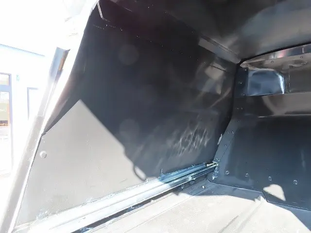 三菱 キャンター 2RG-FEAV0(2WD)の写真27