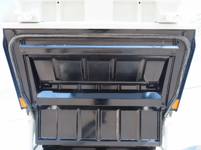 三菱 キャンター 2RG-FEAV0(2WD)の写真31