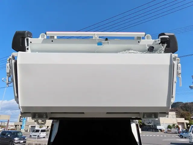 三菱 キャンター 2RG-FEAV0(2WD)の写真32