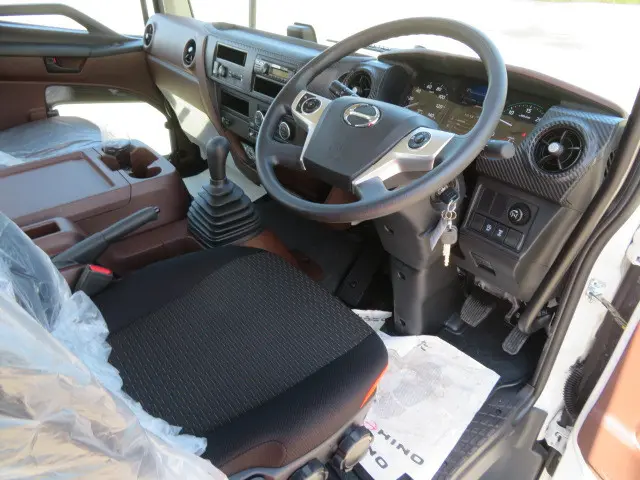 日野 レンジャー 2PG-FC2ABA(2WD)の写真11
