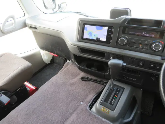 日野 リエッセ SKG-XZB70M(2WD)の写真16