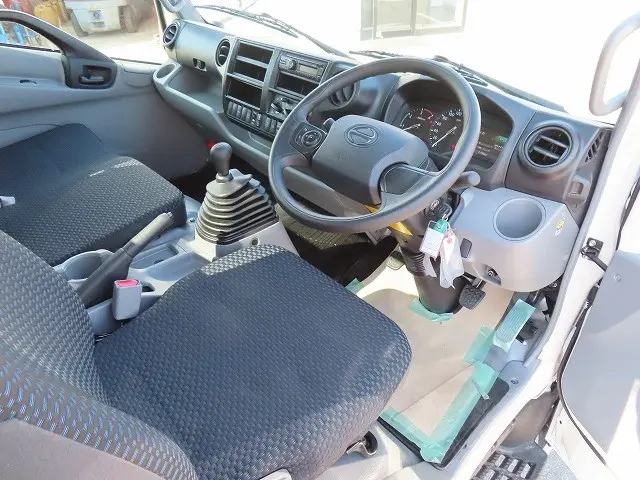 日野 デュトロ 2KG-XZU700M(2WD)の写真9