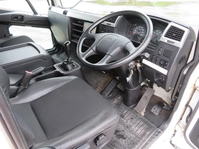 三菱 ファイター 2KG-FK61F(2WD)の写真9