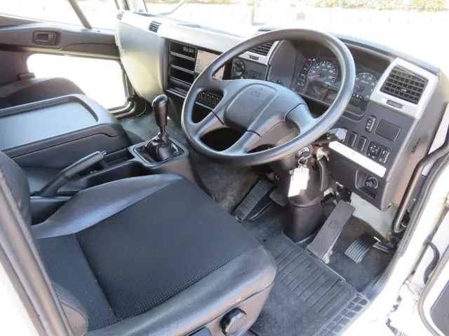 三菱 ファイター 2KG-FK61F(2WD)の写真10