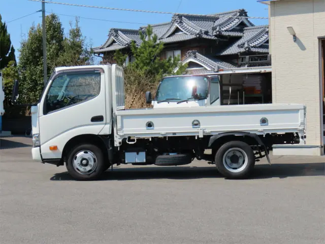 日野 デュトロ 2KG-XZC605M(2WD)の写真3