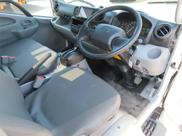 日野 デュトロ 2KG-XZC605M(2WD)の写真11