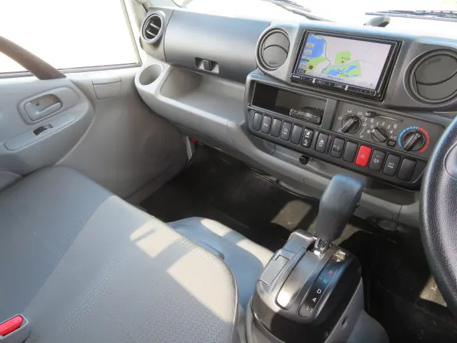日野 デュトロ 2KG-XZC605M(2WD)の写真14