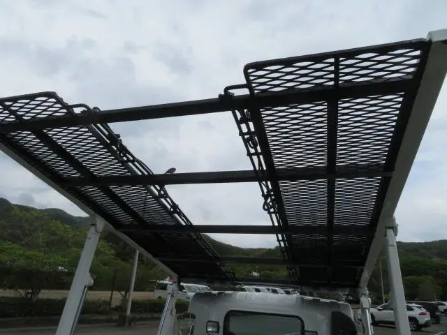 いすゞ エルフ 2RG-NPR88YN(2WD)の写真28
