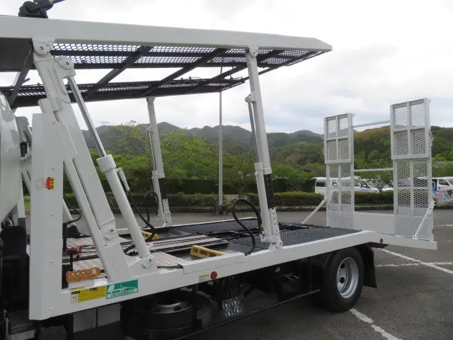 いすゞ エルフ 2RG-NPR88YN(2WD)の写真29