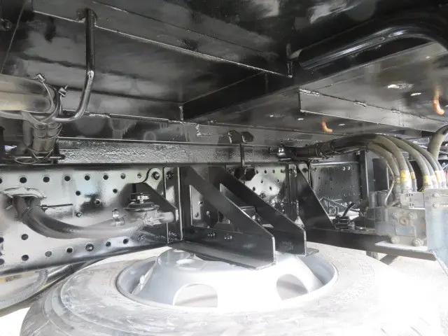 いすゞ エルフ 2RG-NPR88YN(2WD)の写真44
