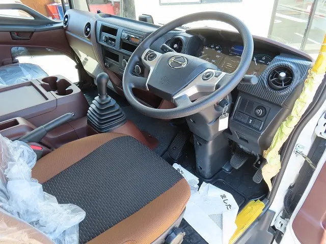 日野 レンジャー 2KG-FD2ABA(2WD)の写真10
