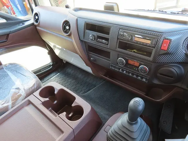 日野 レンジャー 2KG-FD2ABA(2WD)の写真14