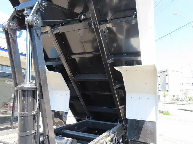 日野 レンジャー 2KG-FD2ABA(2WD)の写真49