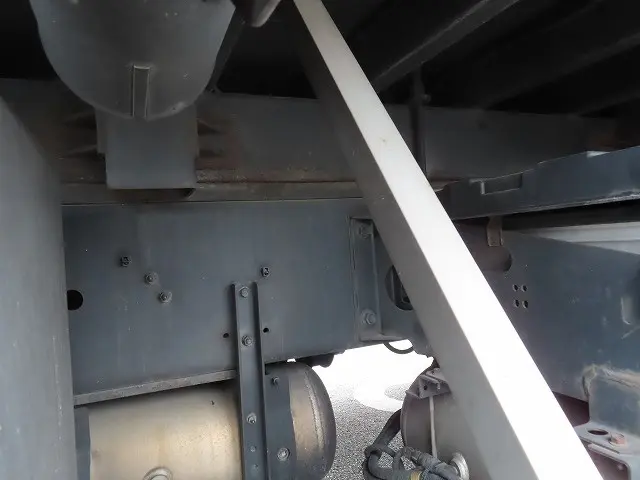 いすゞ ギガ QKG-CYZ77BJ(6x4)の写真41