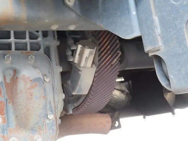 いすゞ ギガ QKG-CYZ77BJ(6x4)の写真49