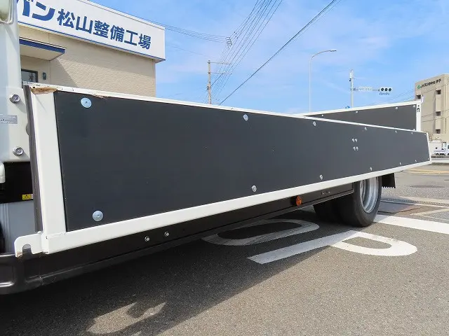 三菱 キャンター 2RG-FEB50(2WD)の写真30